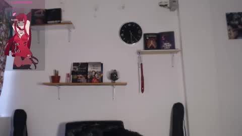 kira online show from April 19, 7:05 pm