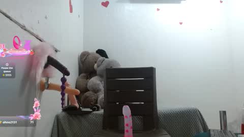 Camila online show from December 15, 2:35 pm