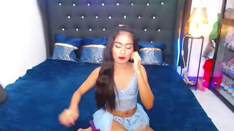 Snapshot of camilla_morena chatting on February 22, 8:50 am camilla_morena online show from February 22, 8:50 am