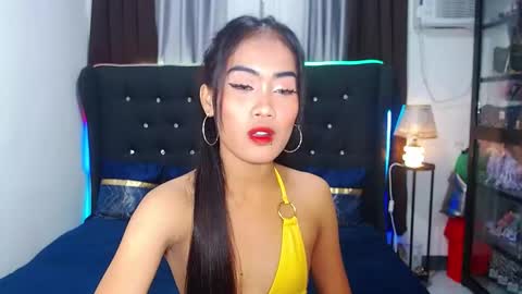 Snapshot of camilla_morena chatting on February 23, 2:40 am camilla_morena online show from February 23, 2:40 am