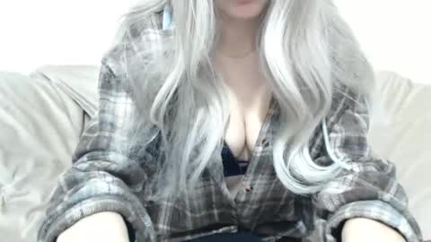 CamilleBunny online show from March 25, 2:07 am