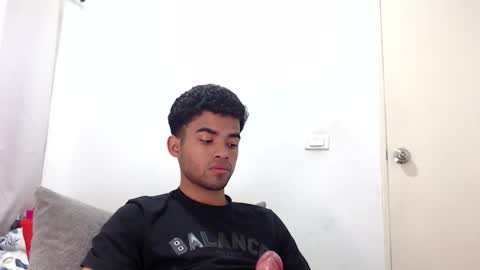 camillo_beischel_ online show from January 15, 8:06 pm