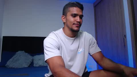 camilo_contre21 online show from February 20, 5:37 pm