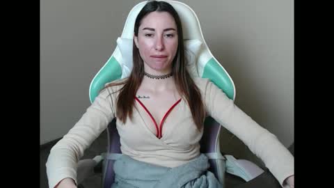 cammila horn online show from February 11, 6:28 am