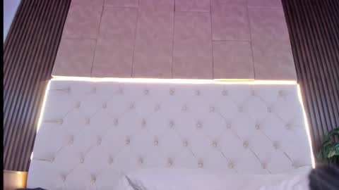 Camila online show from December 20, 9:55 pm