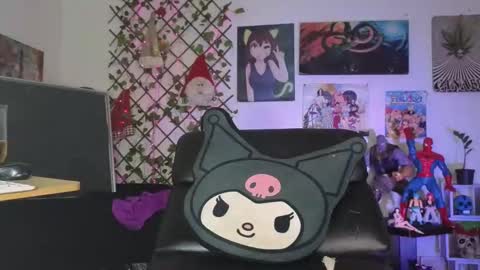 camturbery online show from December 18, 3:40 pm