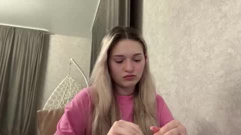 Lina online show from February 25, 3:15 pm