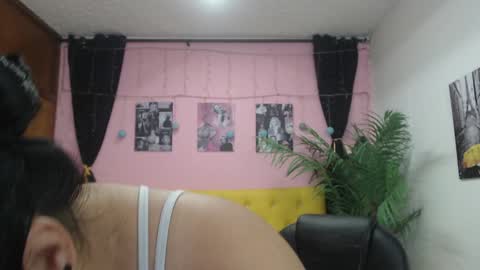 Snapshot of candiapole chatting on January 29, 1:17 pm Candy online show from January 29, 1:17 pm