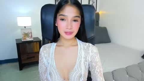 candiceferragamo online show from January 10, 3:39 pm