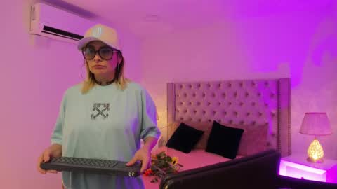 Candie  online show from October 13, 1:13 pm