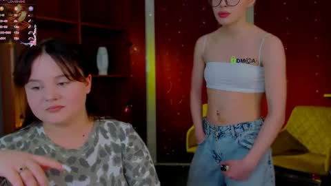 candy flossie1 online show from April 20, 7:06 pm