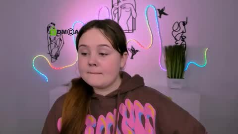 candy flossie1 online show from December 15, 6:20 am