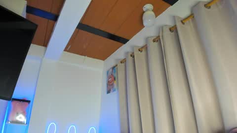 candy_kitty7343 online show from March 11, 6:05 am