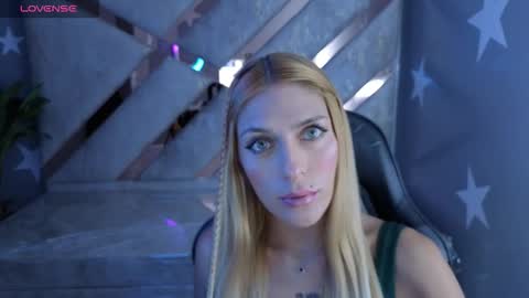 candy_kush_a online show from February 6, 8:44 pm