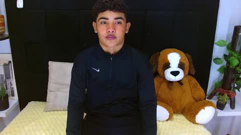 Candy  online show from January 12, 7:54 pm