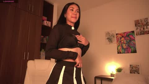 Vicky online show from April 10, 1:00 am