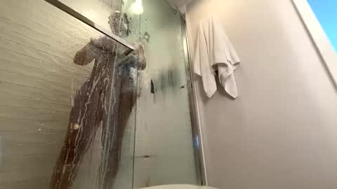 candyclaws05 online show from April 6, 5:25 pm