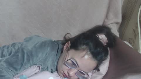 say meow and send tip  online show from March 23, 9:20 pm