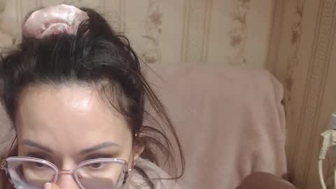 say meow and send tip  online show from March 1, 12:09 pm