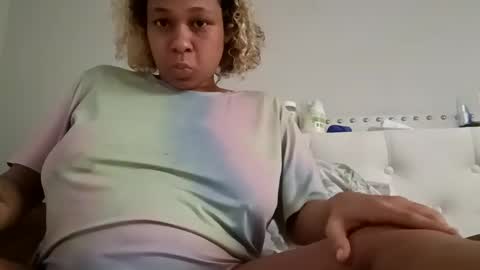 candyredxo2024 online show from October 1, 4:39 pm