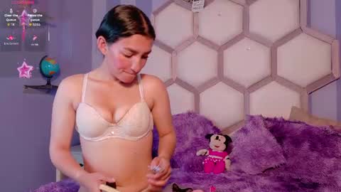 candyrisex online show from July 3, 12:43 pm