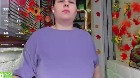 Snapshot of candys_booty chatting on October 12, 12:36 am Alisa online show from October 12, 12:36 am