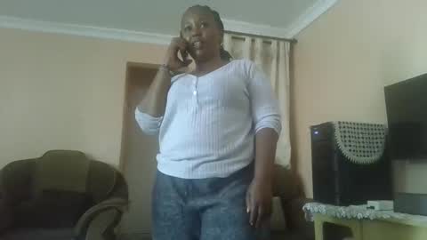 candyXLO online show from April 7, 10:28 am