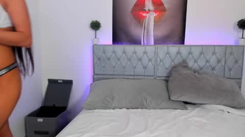 candyycouple online show from April 13, 5:17 pm