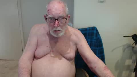 capt5105 online show from October 12, 11:06 pm