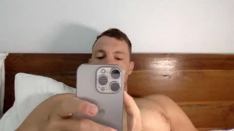 Snapshot of capt_oliver chatting on September 22, 5:55 am follow my twitter online show from September 22, 5:55 am