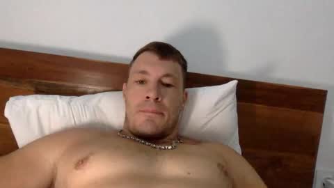 Snapshot of capt_oliver chatting on September 23, 5:56 am follow my twitter online show from September 23, 5:56 am