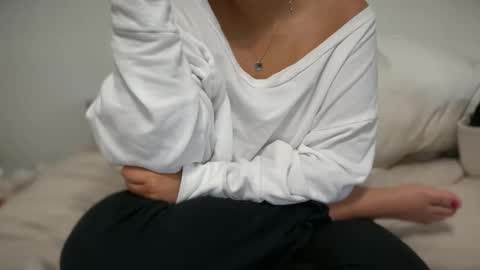 Cara Bou online show from March 5, 6:06 pm