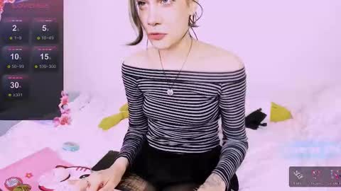 CaraDelfie online show from November 13, 8:00 pm