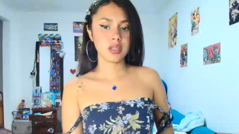      ing  online show from August 9, 3:23 am