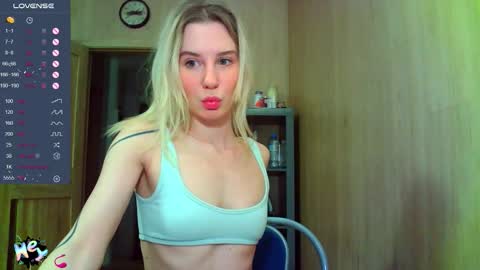 Snapshot of caramel_pie_ chatting on September 24, 8:26 pm caramel online show from September 24, 8:26 pm