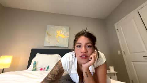 caramelmami26 online show from February 24, 2:31 pm