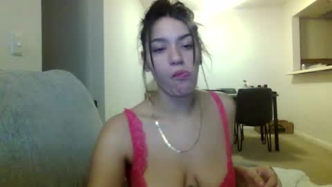 caramelmami26 online show from January 13, 8:05 am