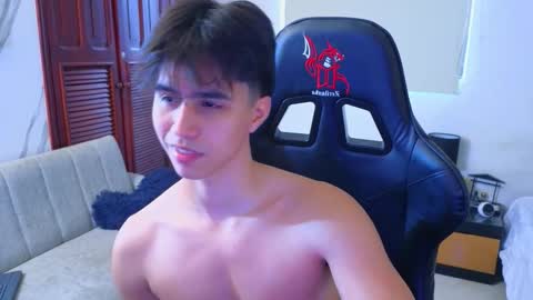 carl_dixon online show from January 17, 7:55 pm