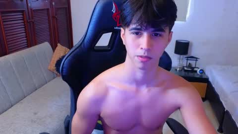 carl_dixon online show from October 4, 7:44 pm