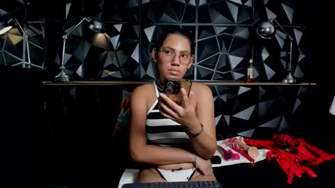 carlamarrinson online show from March 27, 8:26 am