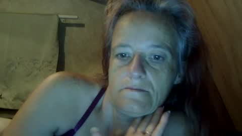 carleeswoman08 online show from October 7, 11:17 am