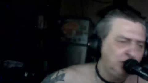 carlos712009 online show from April 11, 7:45 am