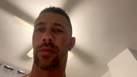 carlosrm440882 online show from May 21, 8:37 pm