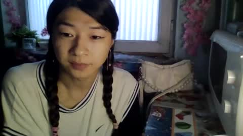 CarlyJoy online show from October 4, 12:58 pm