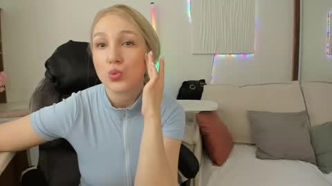 carol_may_ online show from April 8, 6:05 am