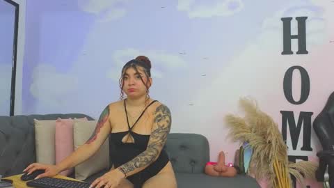 carolay759687 online show from January 6, 1:15 pm