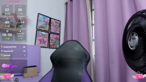 Snapshot of carolina_latinlady chatting on October 12, 10:33 pm Carolina online show from October 12, 10:33 pm