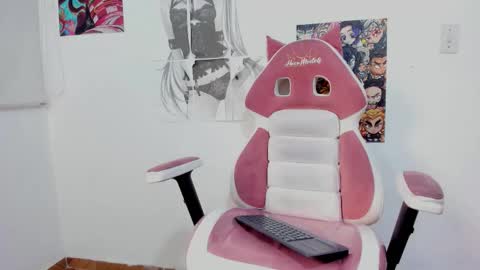 Angie Carolina online show from February 18, 7:02 pm