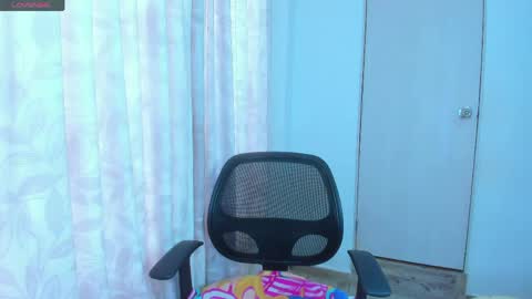 Carolina online show from April 15, 3:26 pm