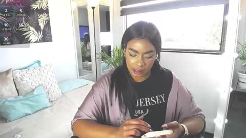 Snapshot of caroline_jackson_ chatting on February 11, 12:47 pm C A R O L I N E online show from February 11, 12:47 pm